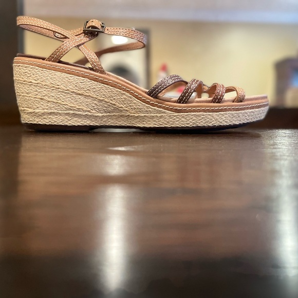 Clarks Artisan Collection Espadrilles, Wedges, 9.5 - Picture 7 of 12